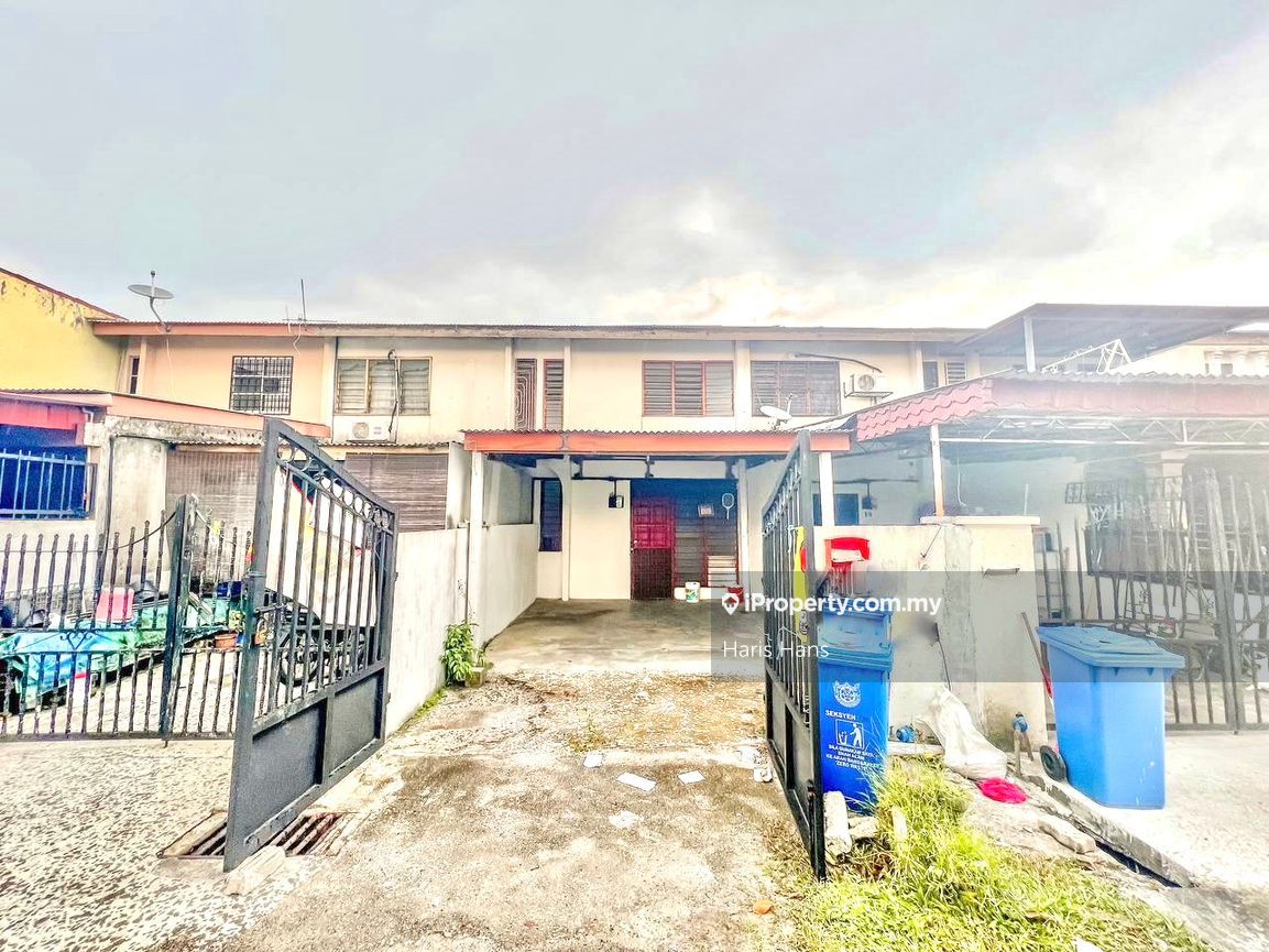 Seksyen 17, Shah Alam Intermediate 2-sty Terrace/Link House 2 bedrooms ...