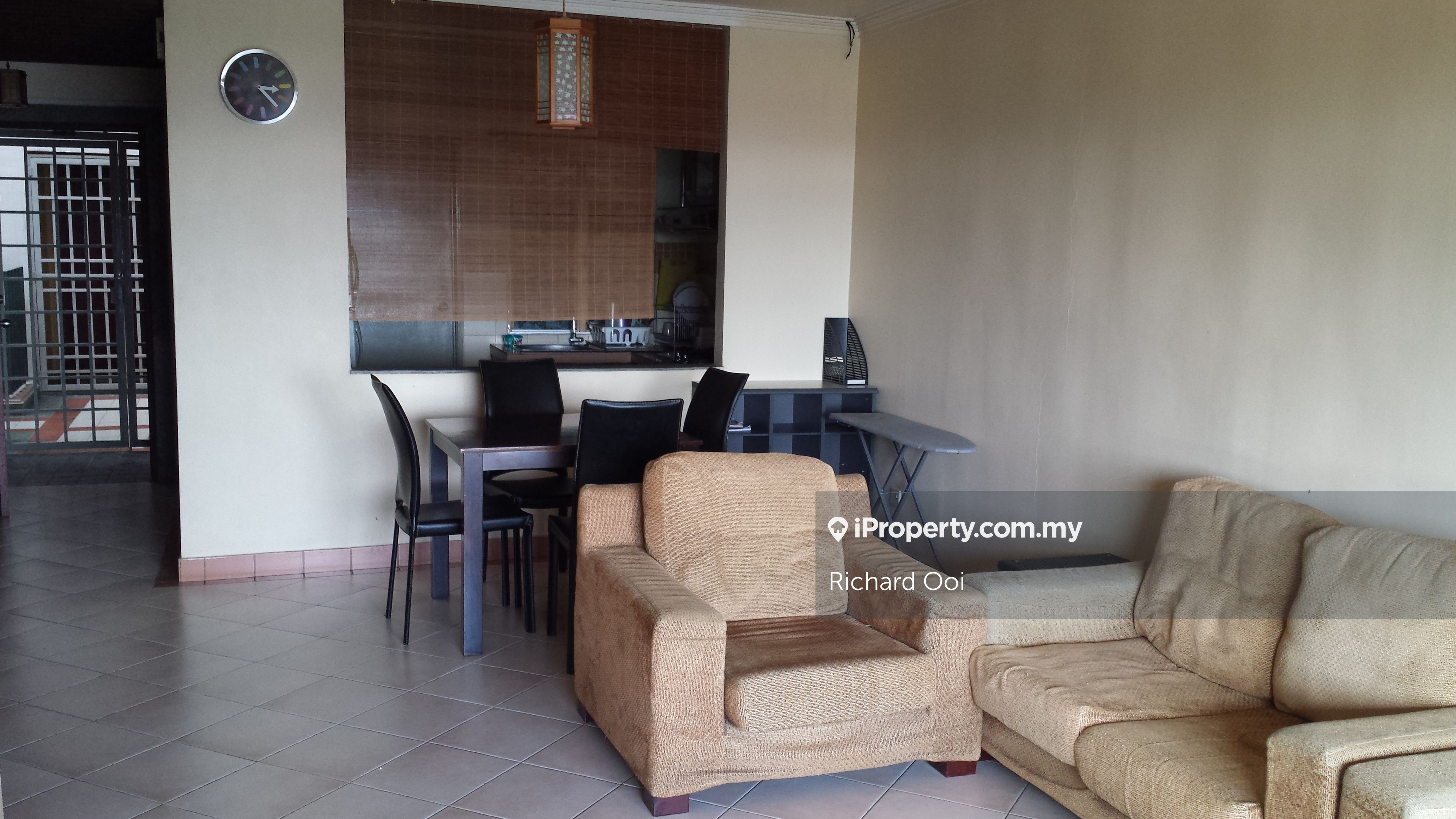 Perdana Exclusive Intermediate Condominium 3 bedrooms for rent in