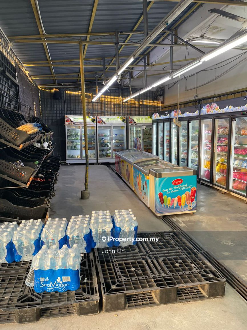 Jalan bukit kemuning, Bukit kemuning, Kota Kemuning Shop for rent