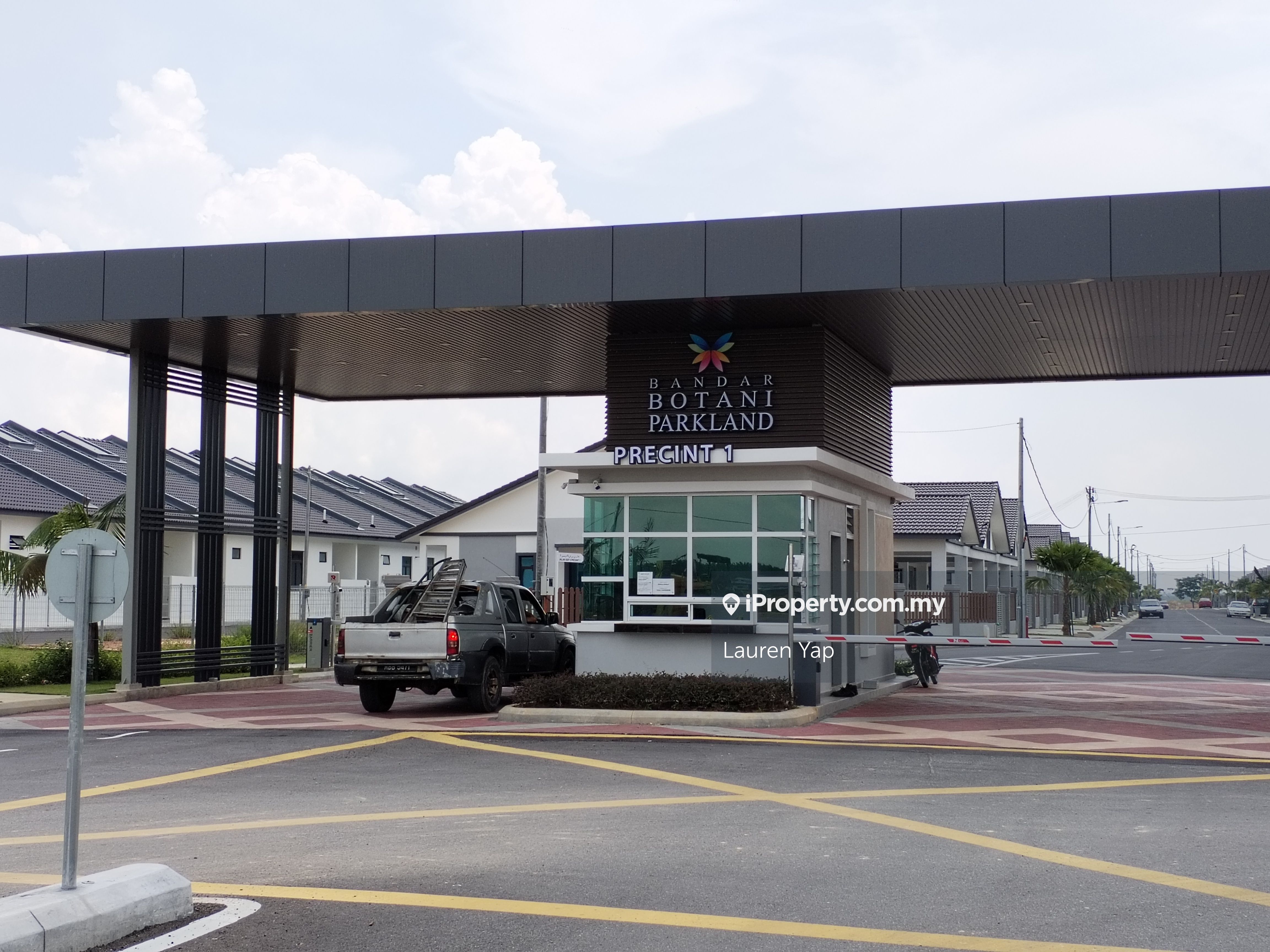 Parkland Group Bandar Botani Parkland, Jasin for rent RM2000