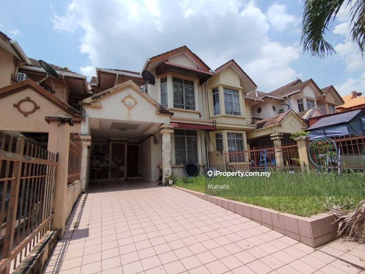 SEKSYEN 13, Shah Alam 2sty Terrace/Link House 4 bedrooms for sale