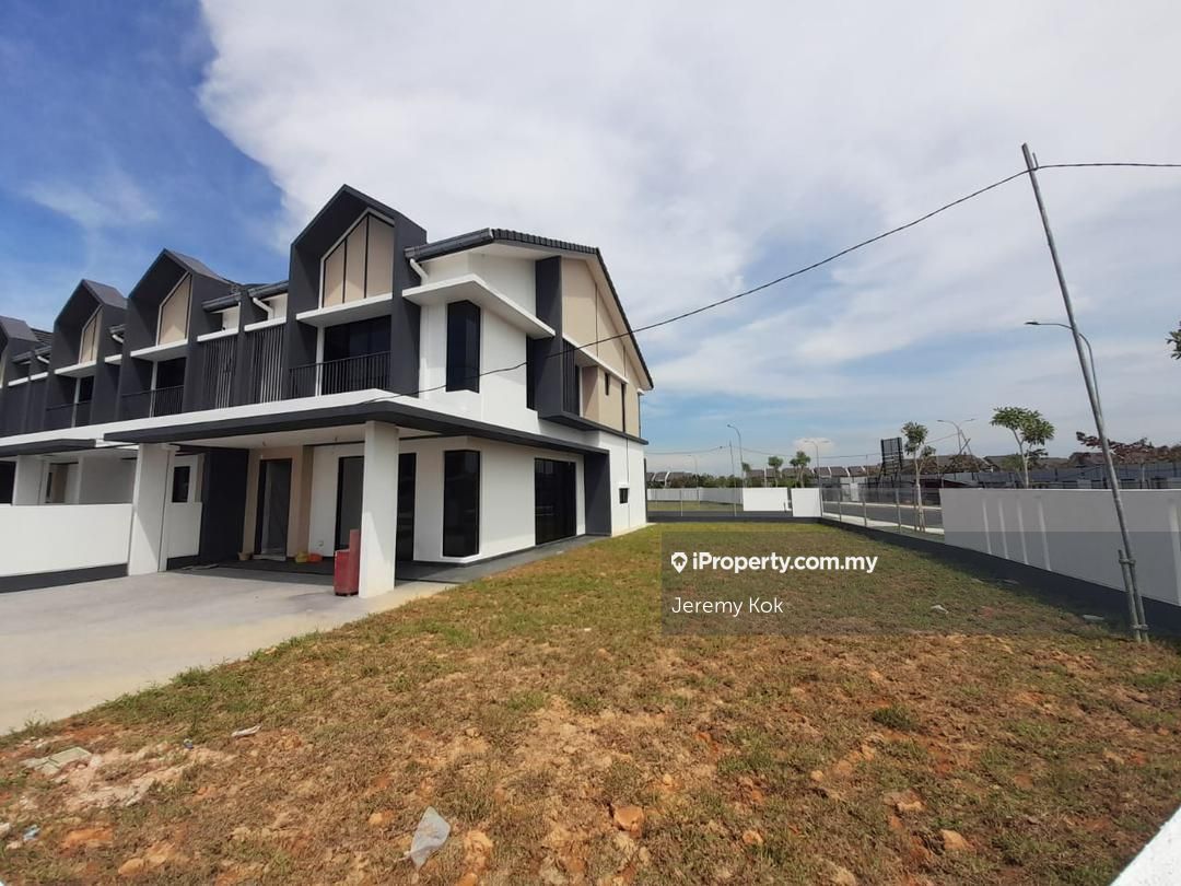 Bukit Raja, Klang Semidetached House 5 bedrooms for rent