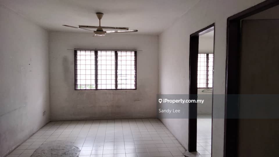 Desa Sri Puteri Intermediate Flat 2 bedrooms for sale in Desa Petaling ...