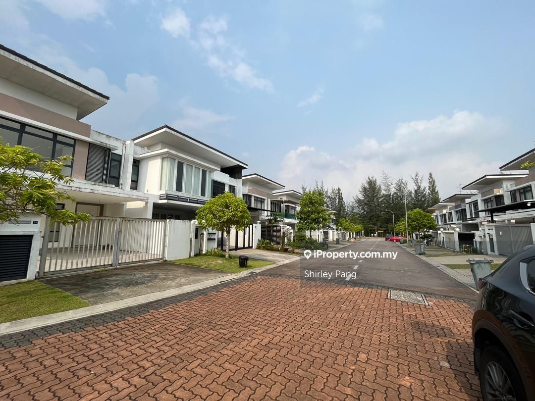 Horizon Hills Corner lot 2sty Terrace/Link House 5 bedrooms for sale