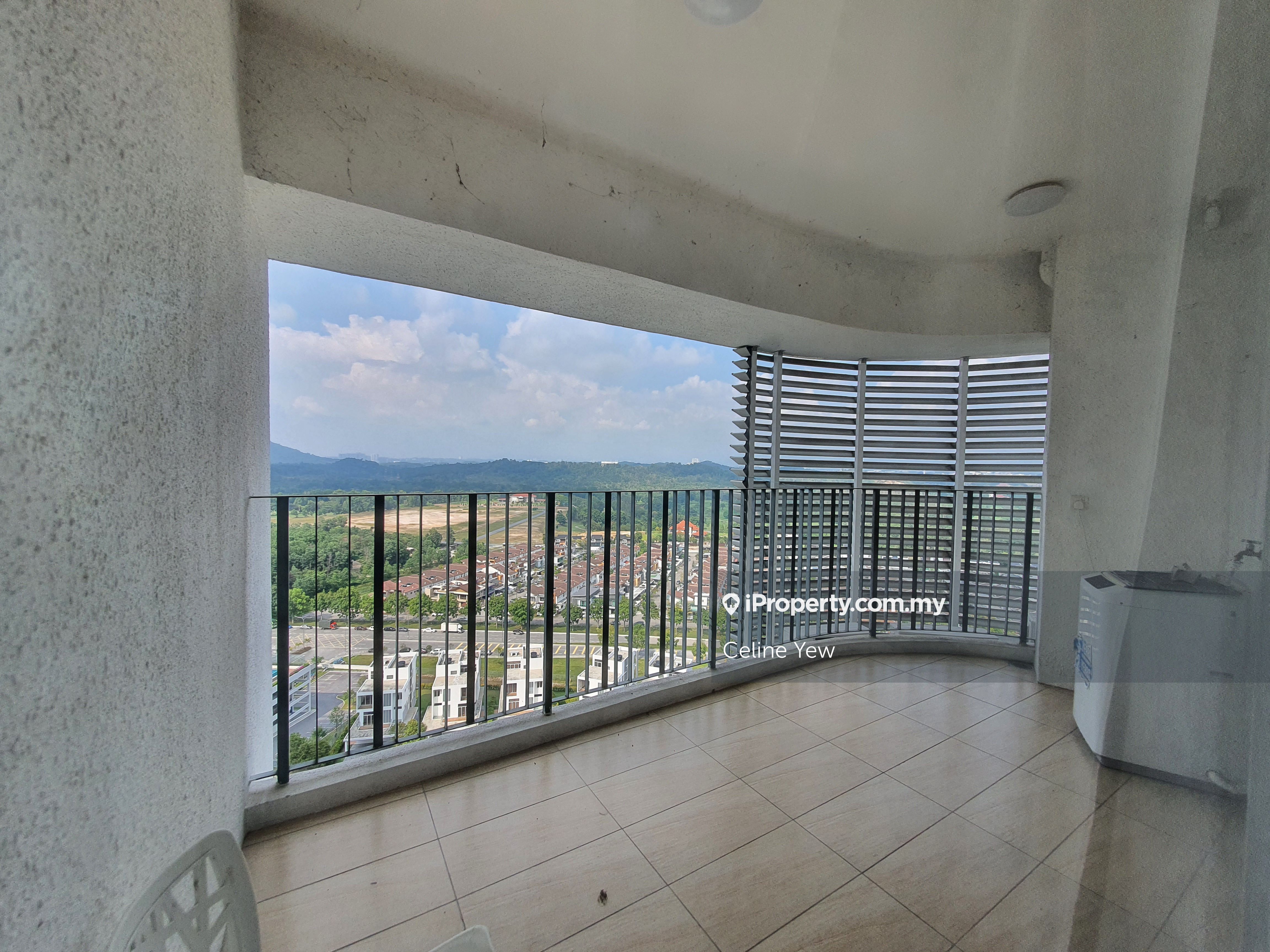 Green Beverly Hills Sky Bungalow Condominium 2 bedrooms for rent in