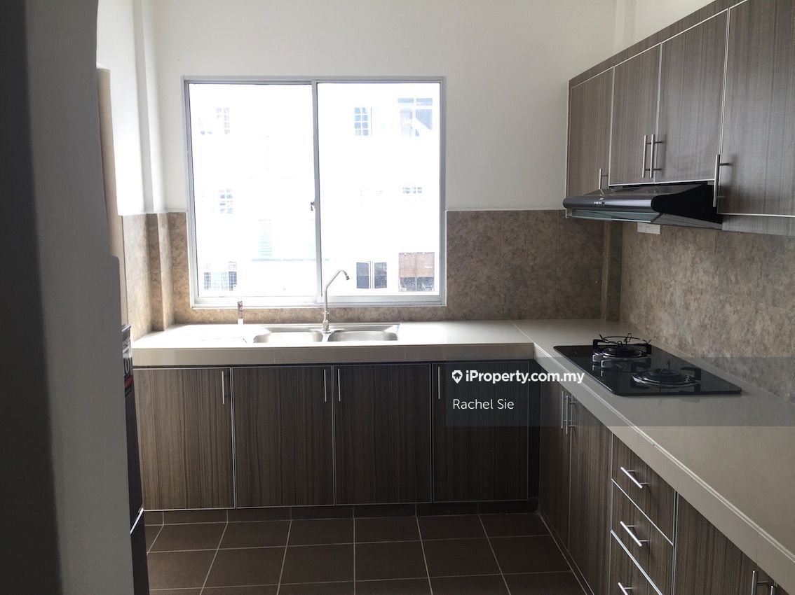 Keranji Apartments Apartment 3 bedrooms for rent in Subang Jaya, Selangor
