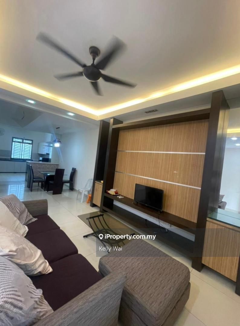 Mount Austin, Johor Bahru 2sty Terrace/Link House 4 bedrooms for rent