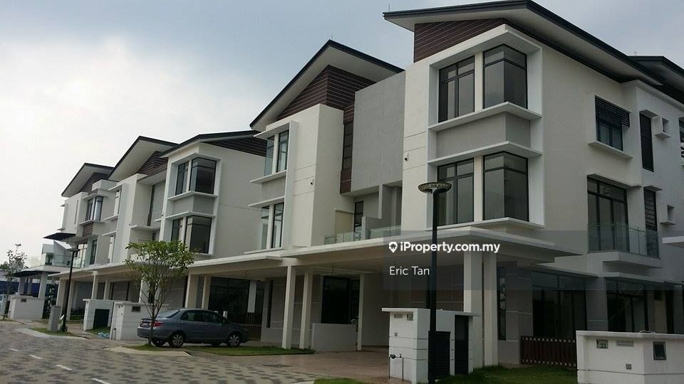 Sunway Eastwood, Seri Kembangan Intermediate Semidetached House 5+2