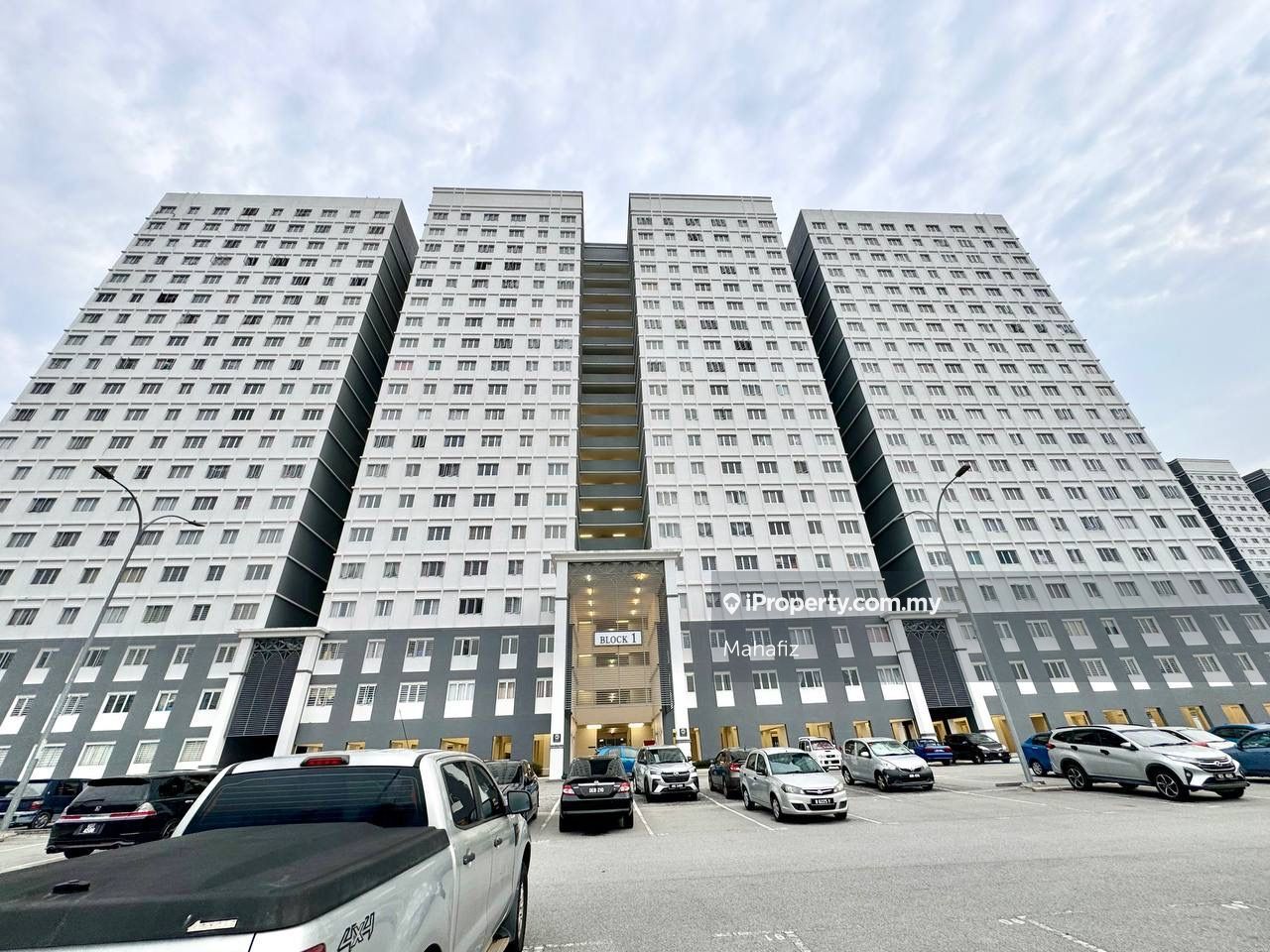 Karisma Eco Majestic Apartment 3 bedrooms for sale in Semenyih, Selangor