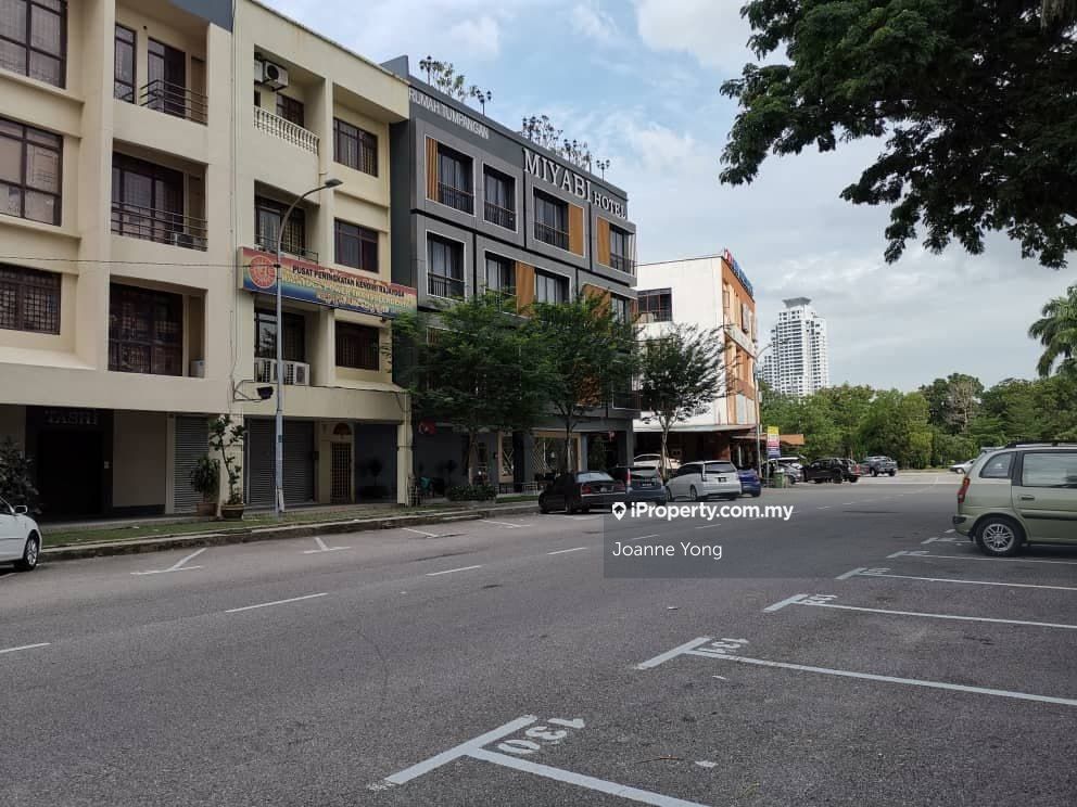 Permas Jaya, Masai