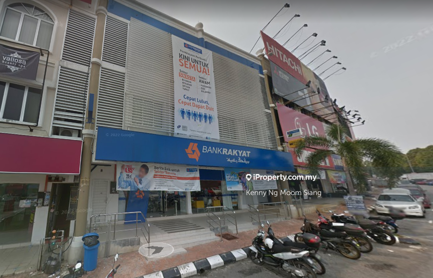 Bandar Baru Bangi Seksyen 9 Facing Main Road Endlot (Ground Floor) Shop For Rent Selangor