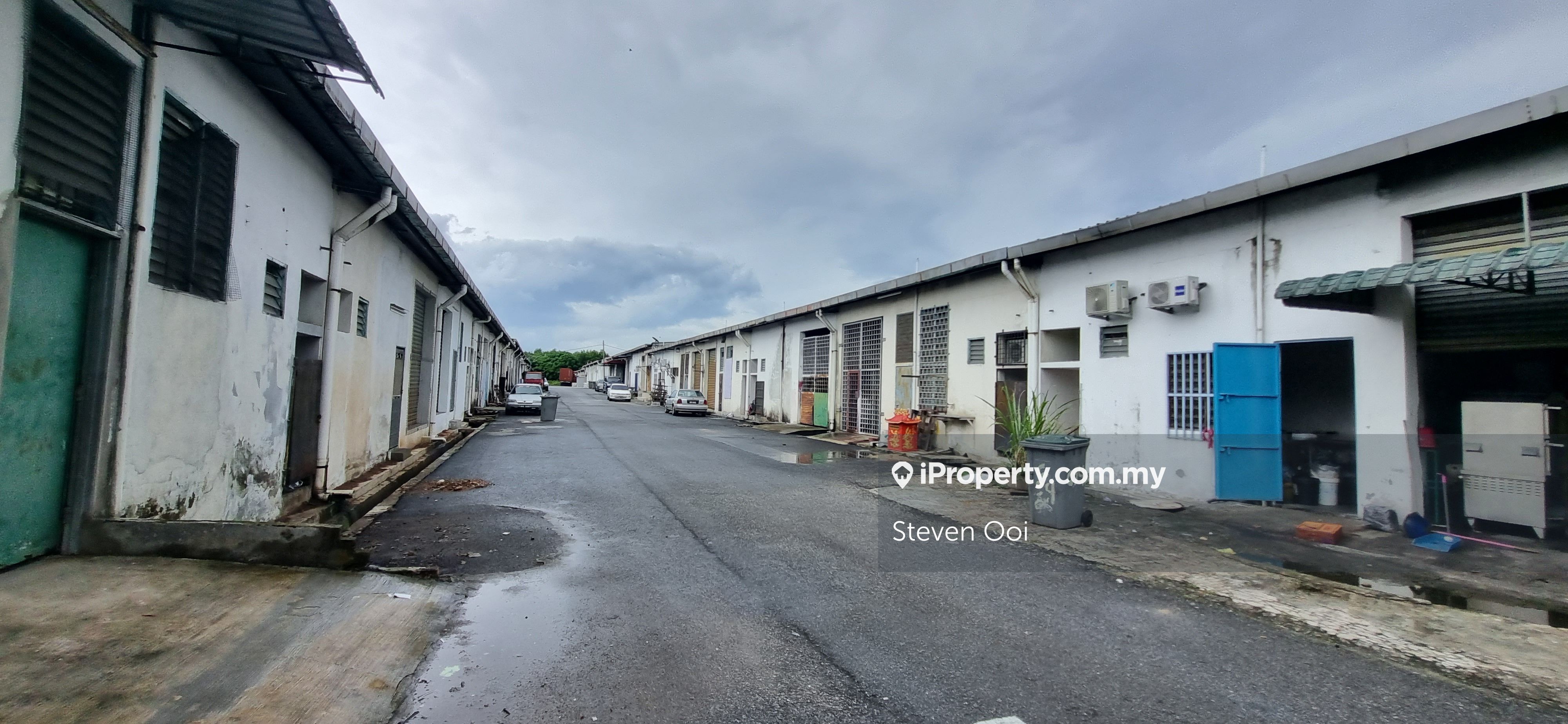 Nilai 3 Wholesale Center, Nilai 3, Nilai Corner lot Shop for sale