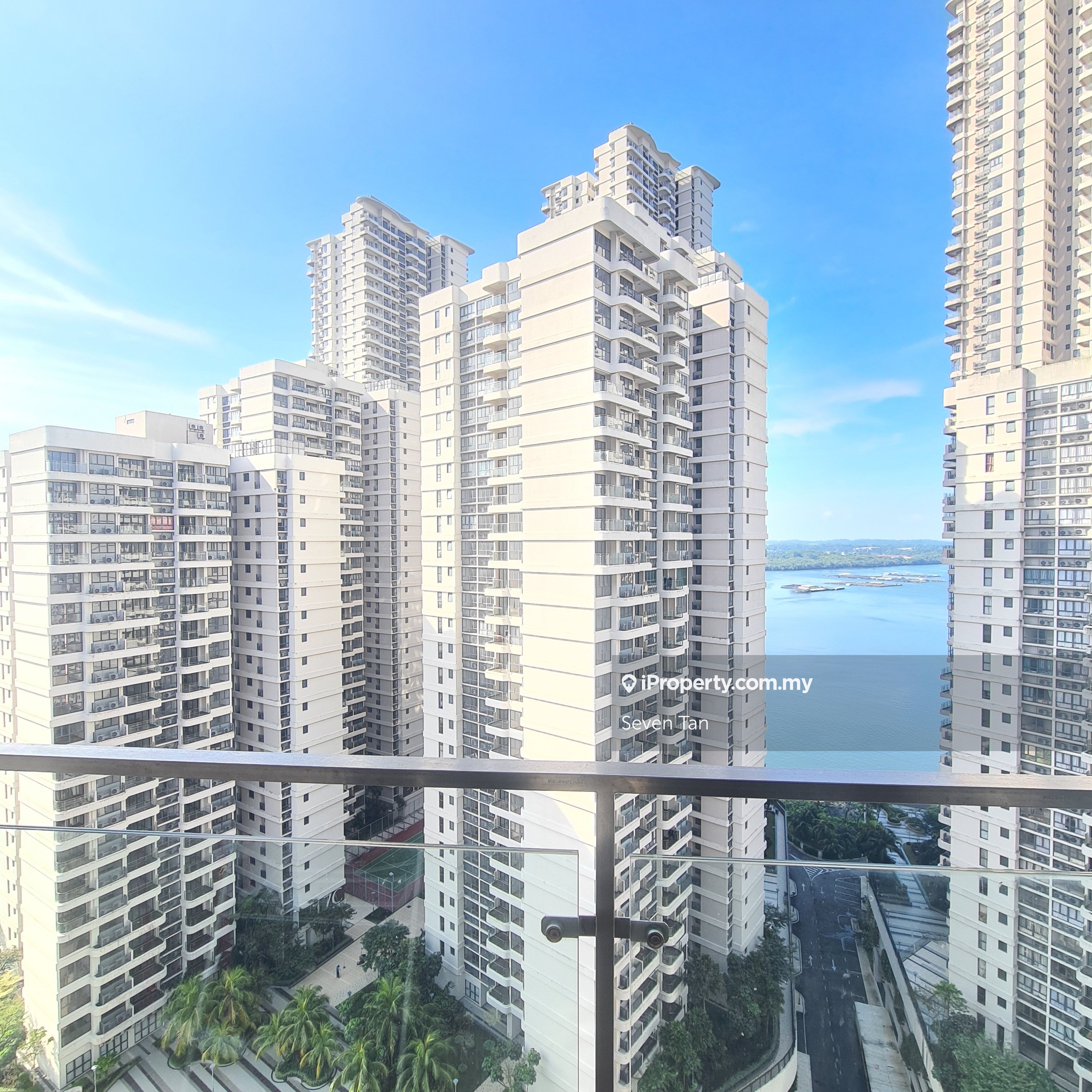 AmberSide Country Garden Danga Bay Condominium 2 bedrooms for rent in