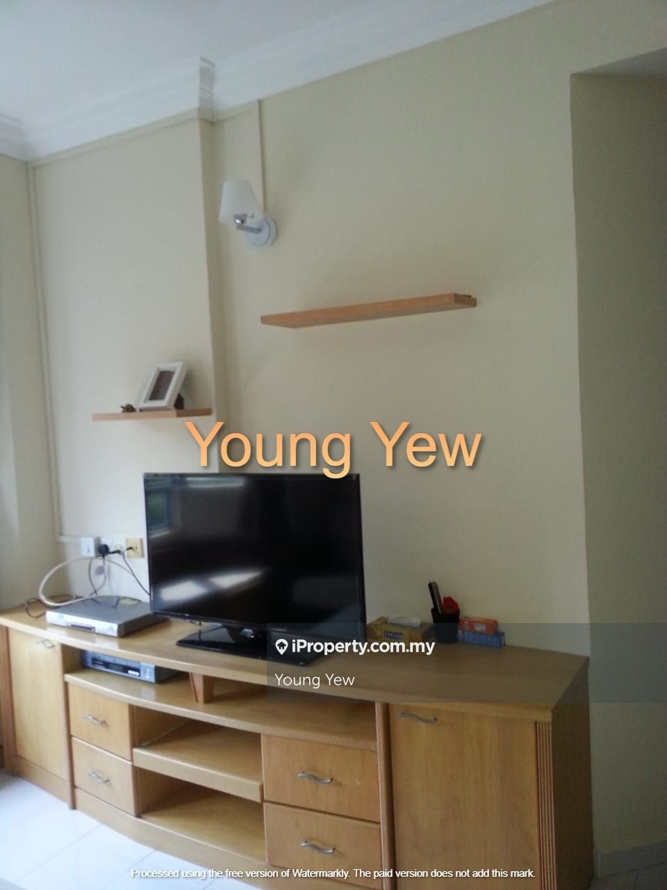 Kingfisher Series Intermediate Apartment 3 bedrooms for rent in