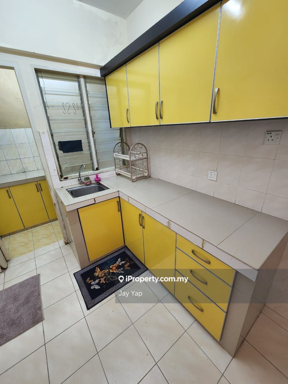 Lakeview Apartments Apartment 3 bedrooms for rent in Selayang, Selangor