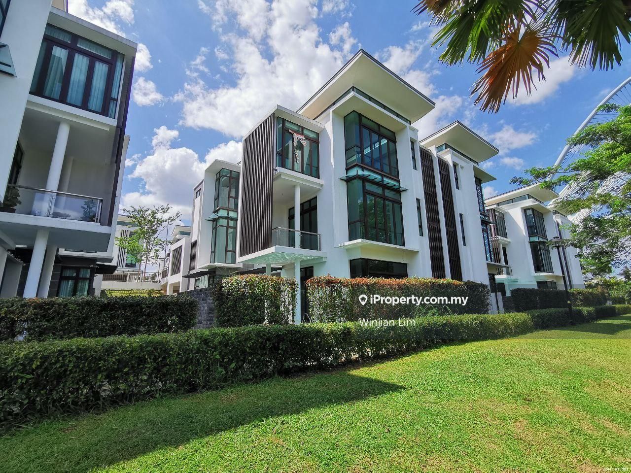 [CORNER/END LOT] Wide Land Park Villa Residence, Putrajaya 3sty