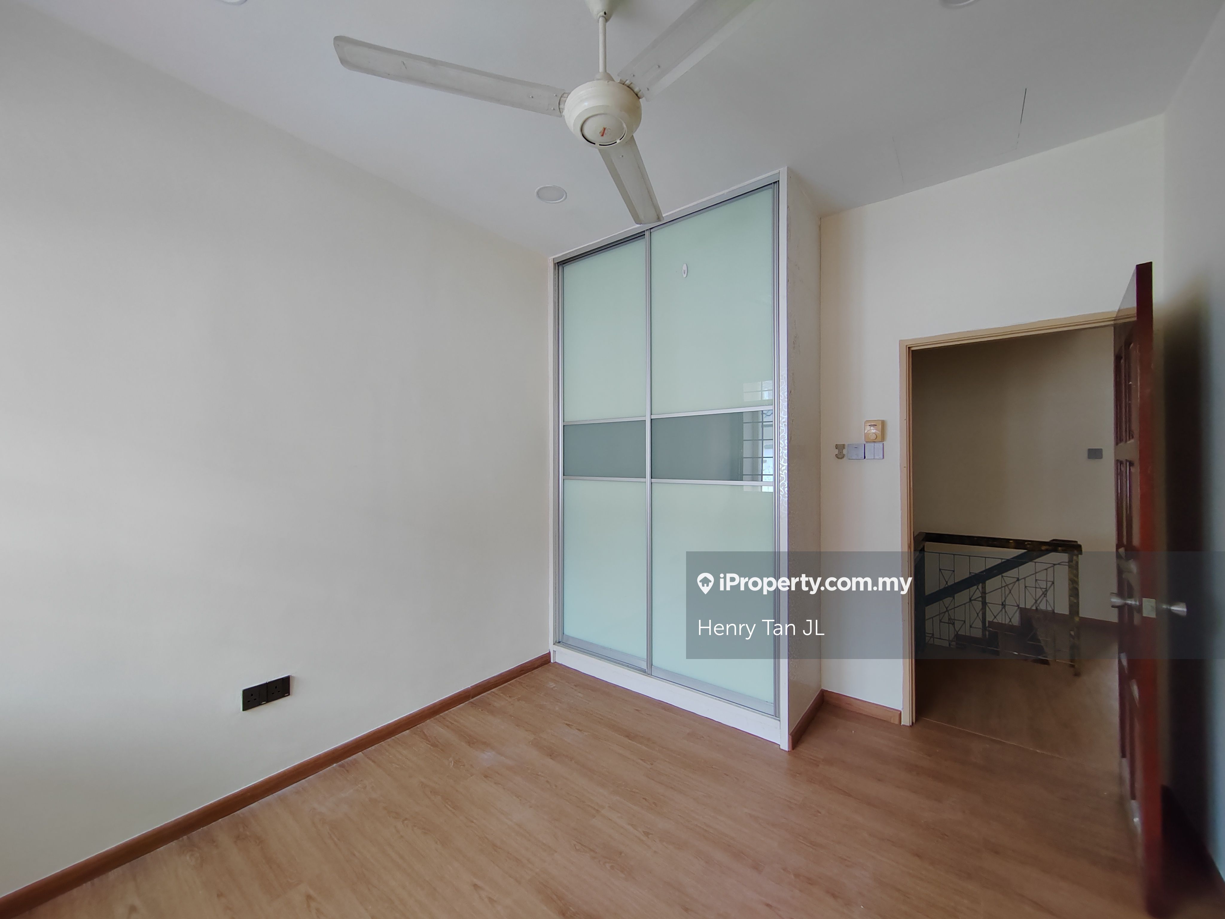 Kota Kemuning 2sty Terrace/Link House 4 bedrooms for rent iProperty