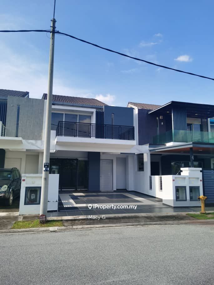 Ayer Keroh 1sty Terrace/Link House 4 bedrooms for sale