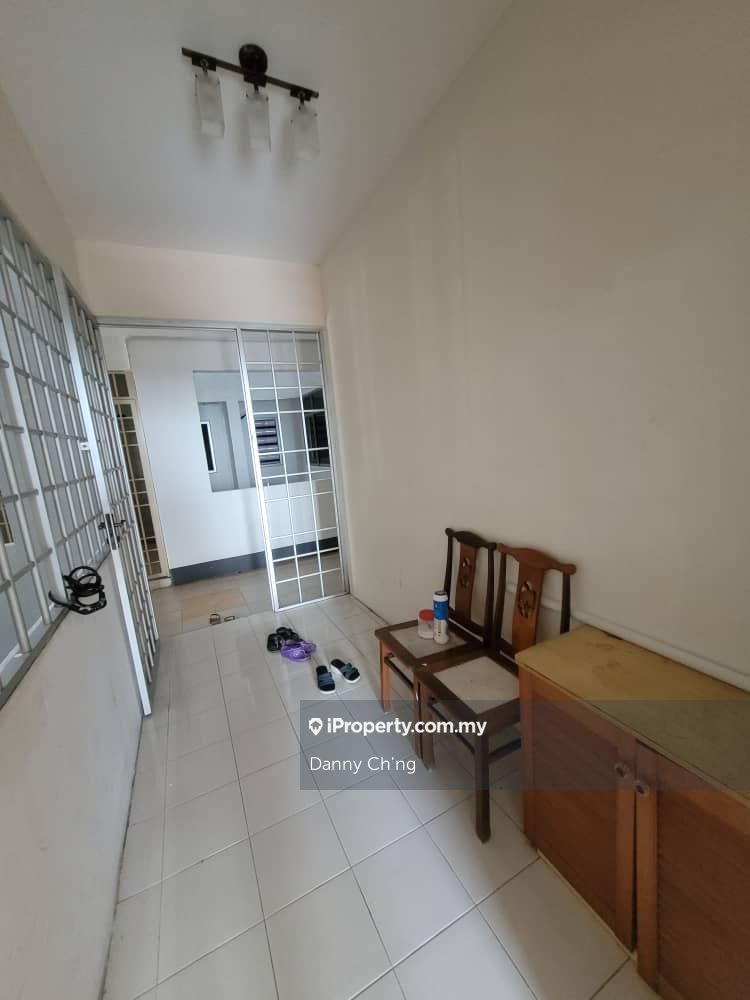 Putra Place Condominium Condominium 3 bedrooms for rent in Bayan Lepas ...