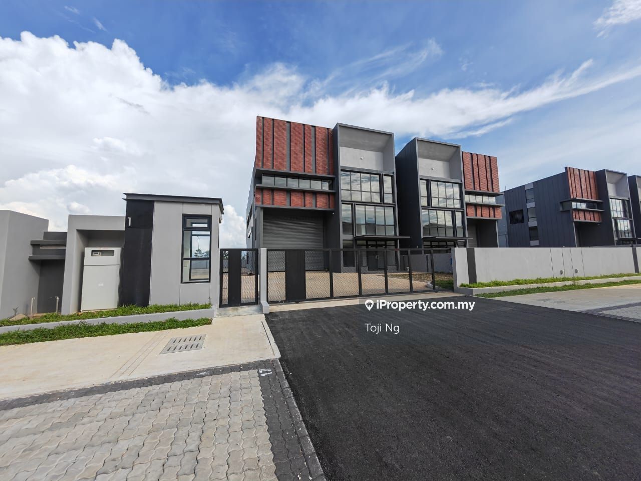 semi d factory for sale in Shah Alam, Selangor, Malaysia — 6,300 sqft