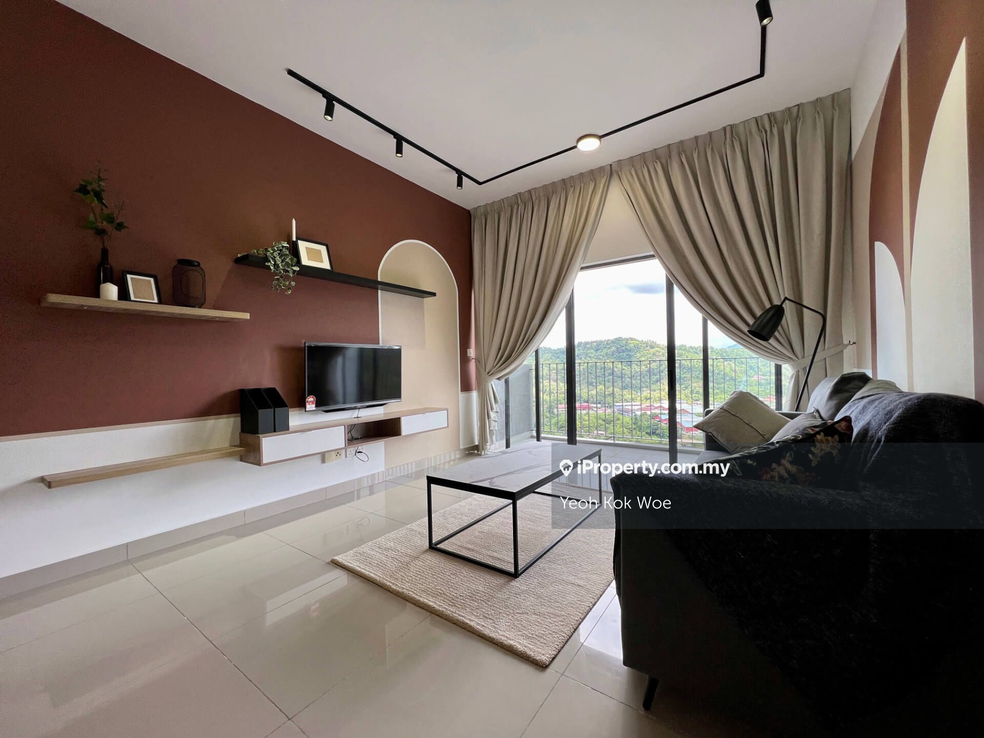 Kingfisher Inanam Corner lot Condominium 3 bedrooms for rent in Kota