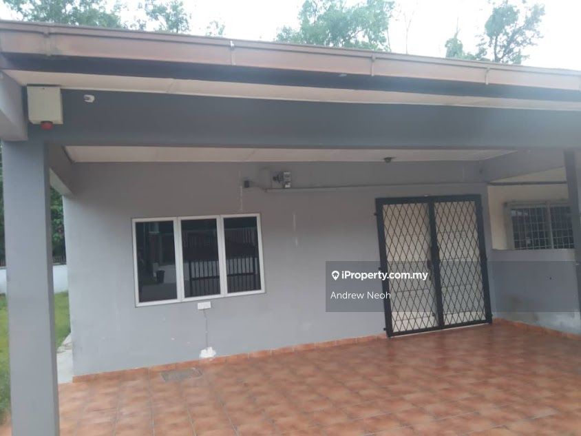 Taman Cheras Awana , Cheras [CORNER HOUSE], Cheras Corner lot 1sty