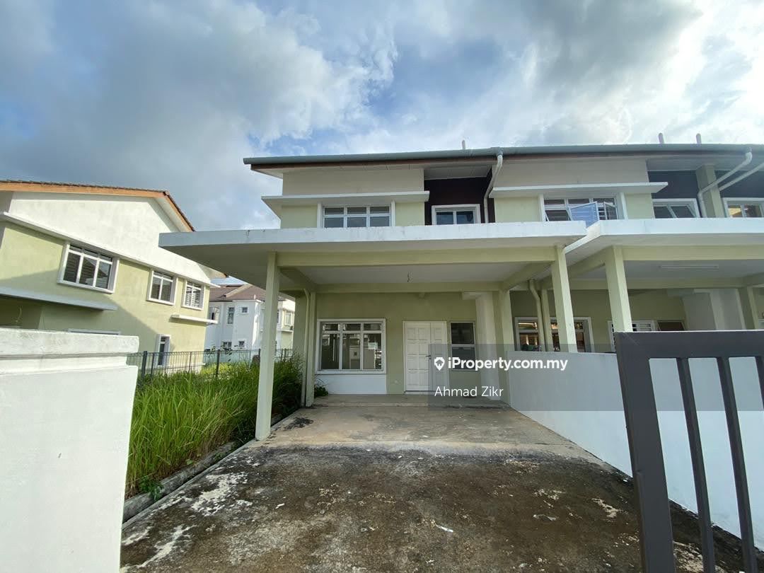 Taman Nusantara Prima, Johor Bahru End lot 2sty Terrace/Link House 4