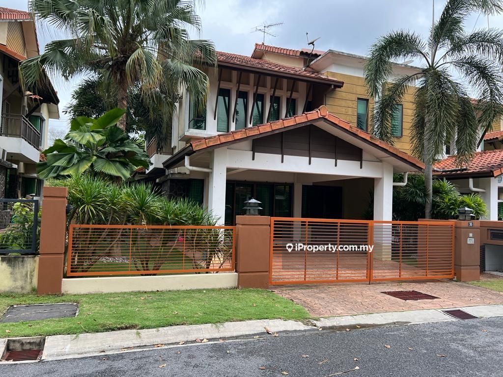 Kajang, Country Heights Intermediate Semidetached House 4 bedrooms for