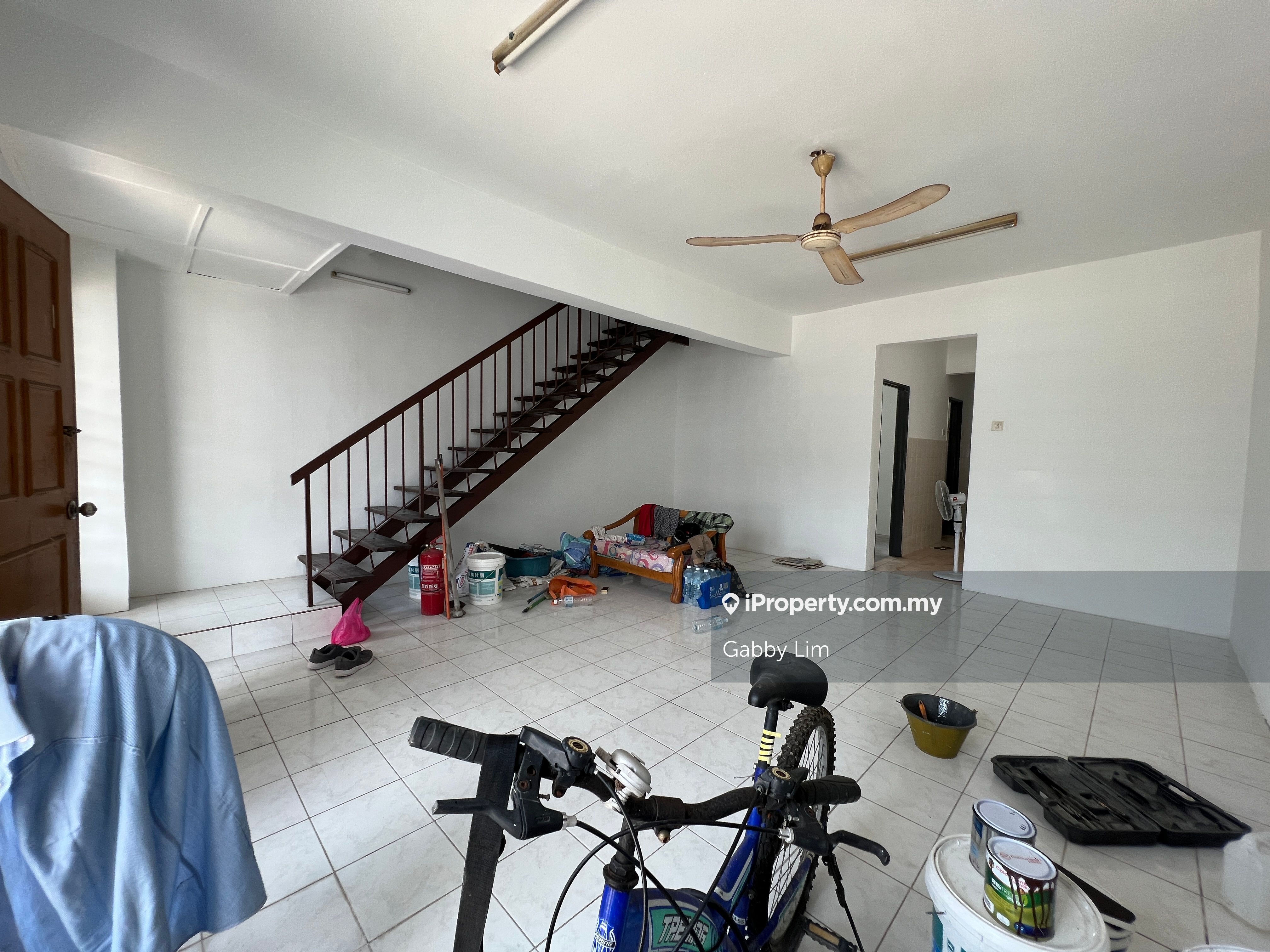 Bandar Mahkota Cheras Sungai Long C180 Balakong, Bandar Mahkota Cheras