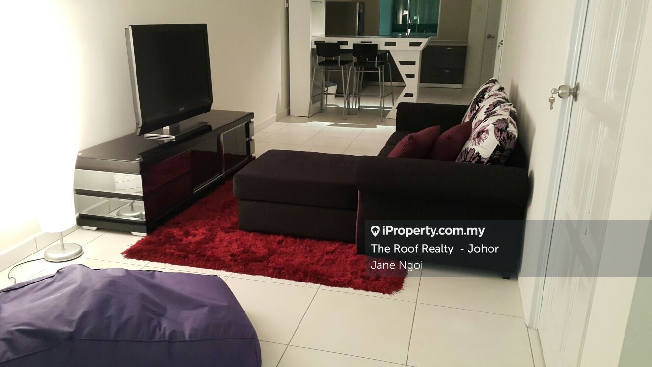 Akademik Suite, Austin Heights, Tebrau