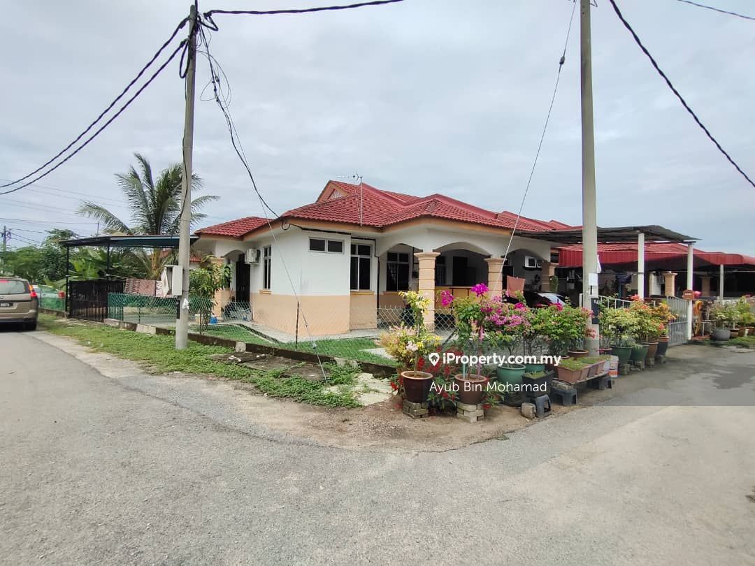 Wakaf aik, Bachok