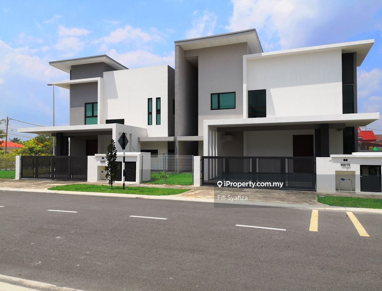 Salak Tinggi, Sepang Semi-detached House 5 bedrooms for sale ...