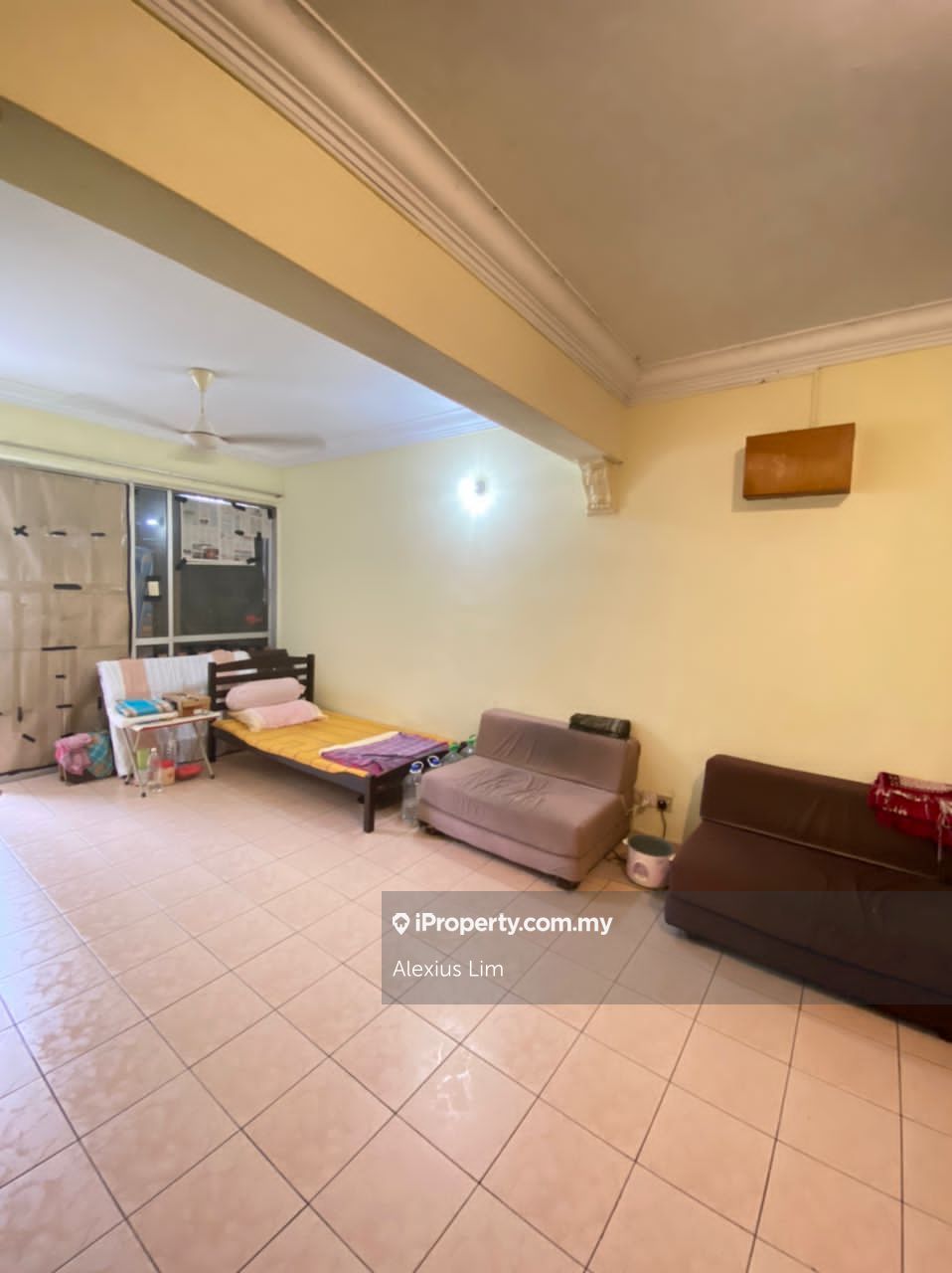 Putri Ria Apartment, Bandar Baru Kota Putri, Masai