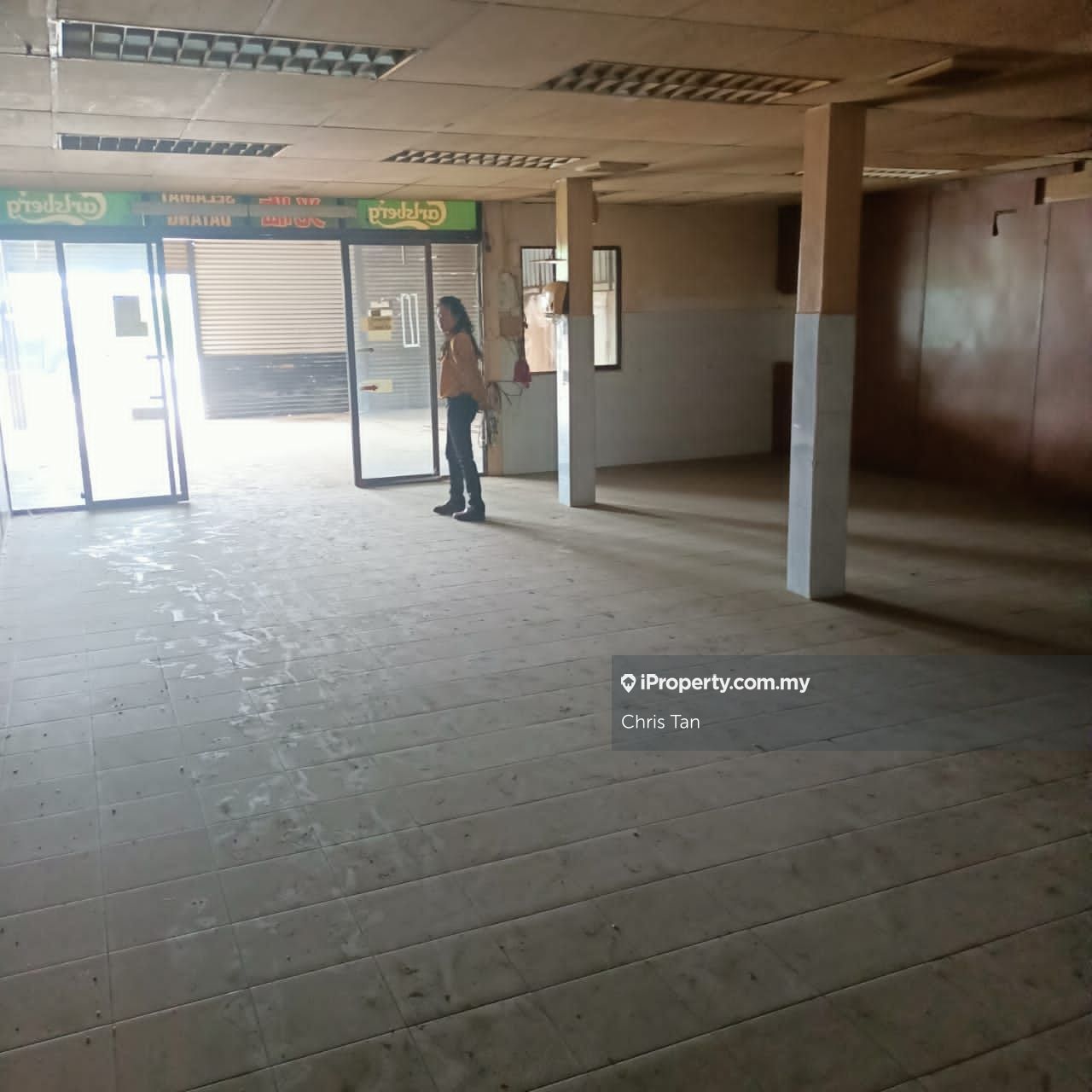 Shop lot storage , Batu maung, Batu Maung Warehouse for rent