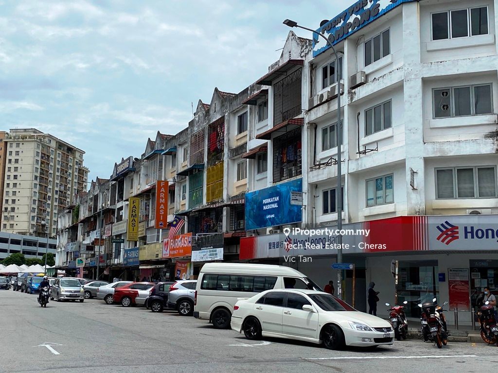 Corner Shoplot, Ground Floor Facing Mainroad, Bandar Baru Ampang, Ampang Waterfront, Sri Watan