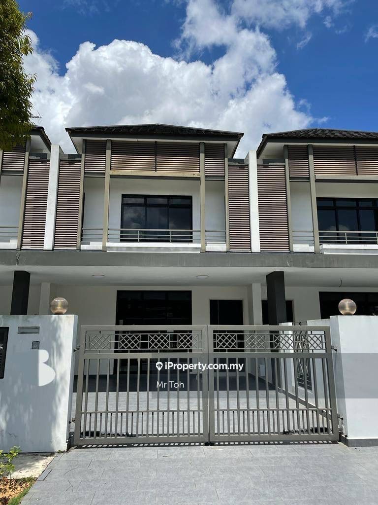 Eco Summer, Tebrau 2sty Terrace/Link House 4 bedrooms for sale