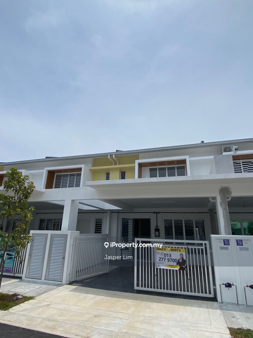 mambau seremban 2 sendayan, Seremban Intermediate 2sty Terrace/Link House 4 bedrooms for rent