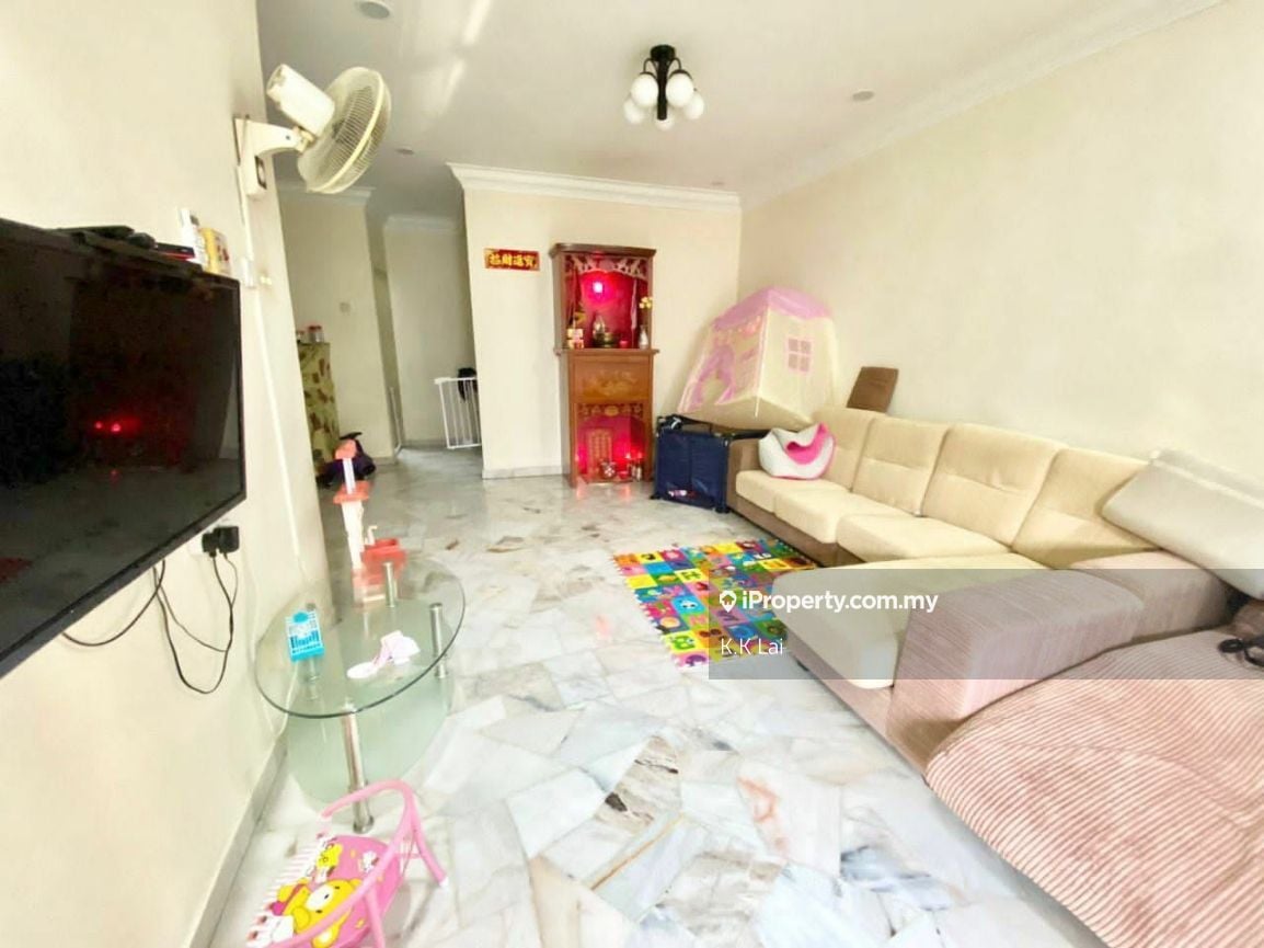 Taman Desa Jaya Jalan Lembah Double Storey, Tebrau Intermediate 2sty