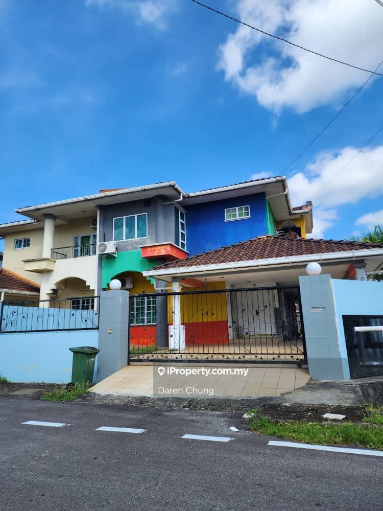 Stapok Double Storey Semi D For Rent, Kuching for rent RM3000