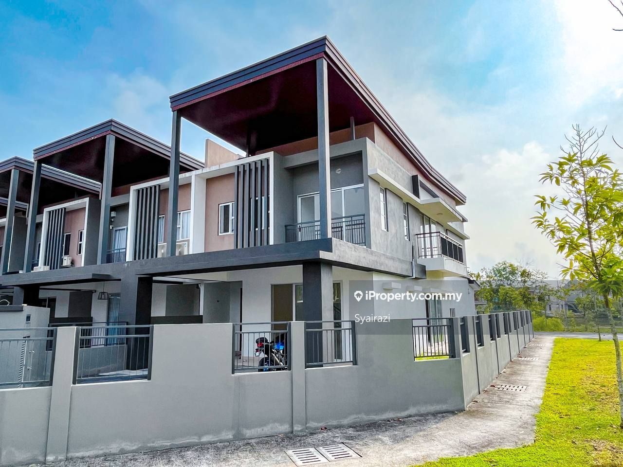 Eugenia Serene Heights, Bangi End lot 2sty Terrace/Link House 4