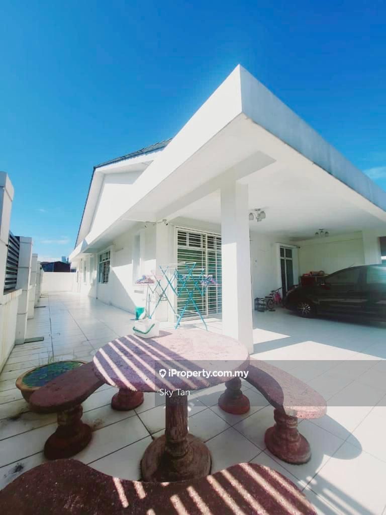 Jalan Murni Taman Suria Jb Town, Johor Bahru Semidetached House 5