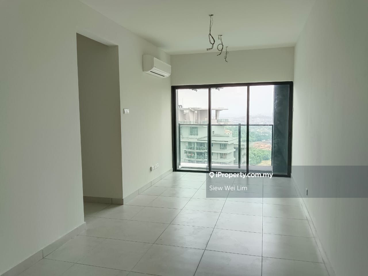 Majestic Maxim Intermediate Serviced Residence 3 bedrooms for sale in ...