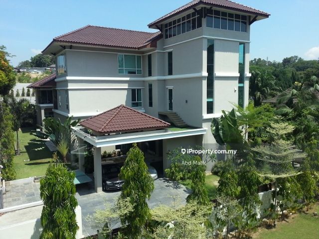 bukit tunku, Taman Duta