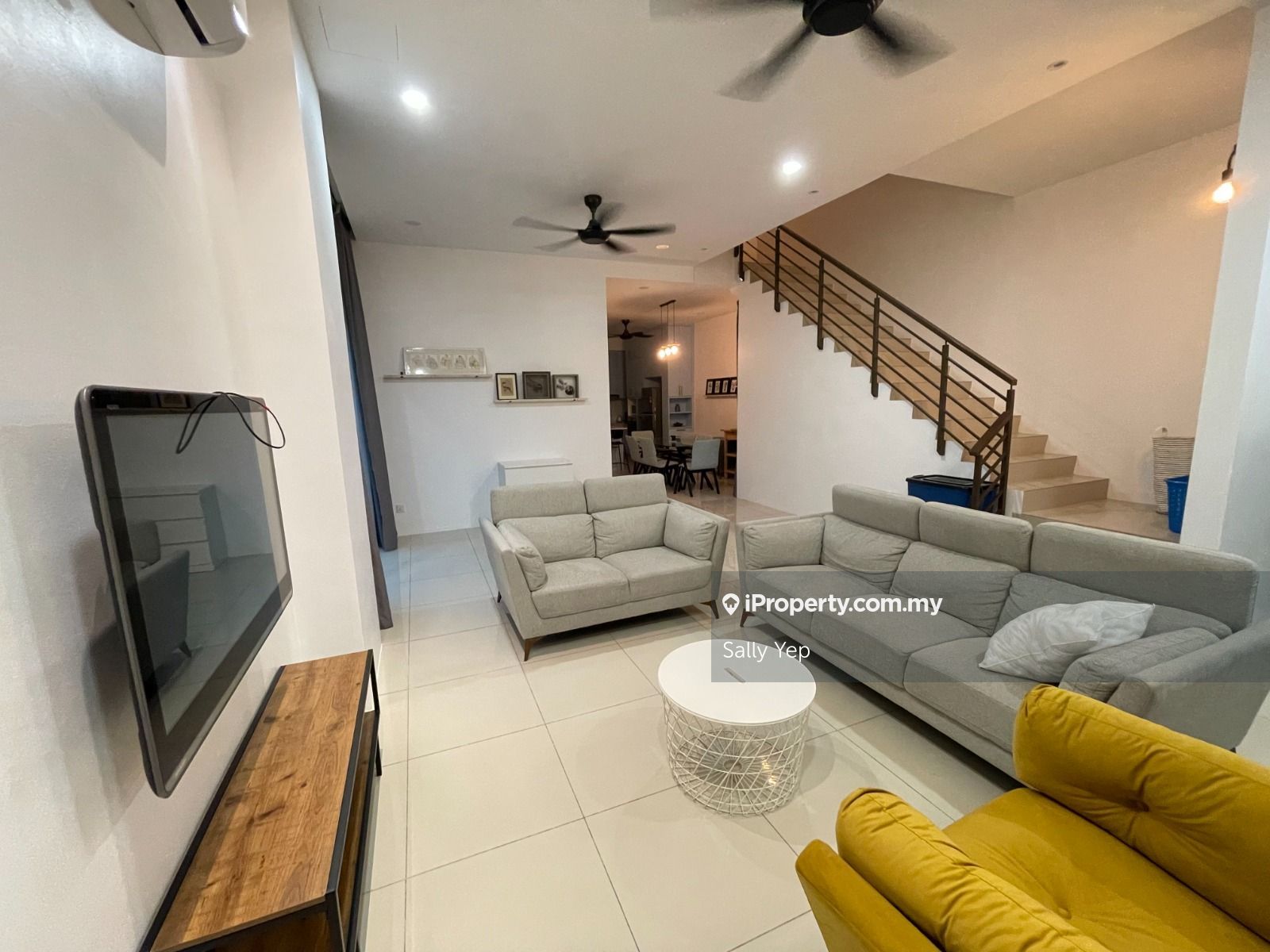 Villa Raintree Corner House Simpang Ampat, Simpang Ampat for rent