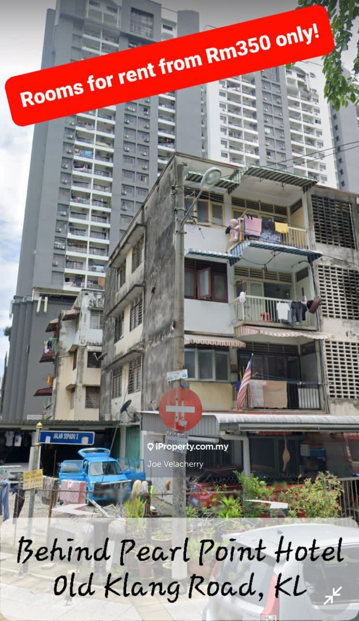 The Pearl (Pearl Point) Intermediate Condominium 5 bedrooms for rent in