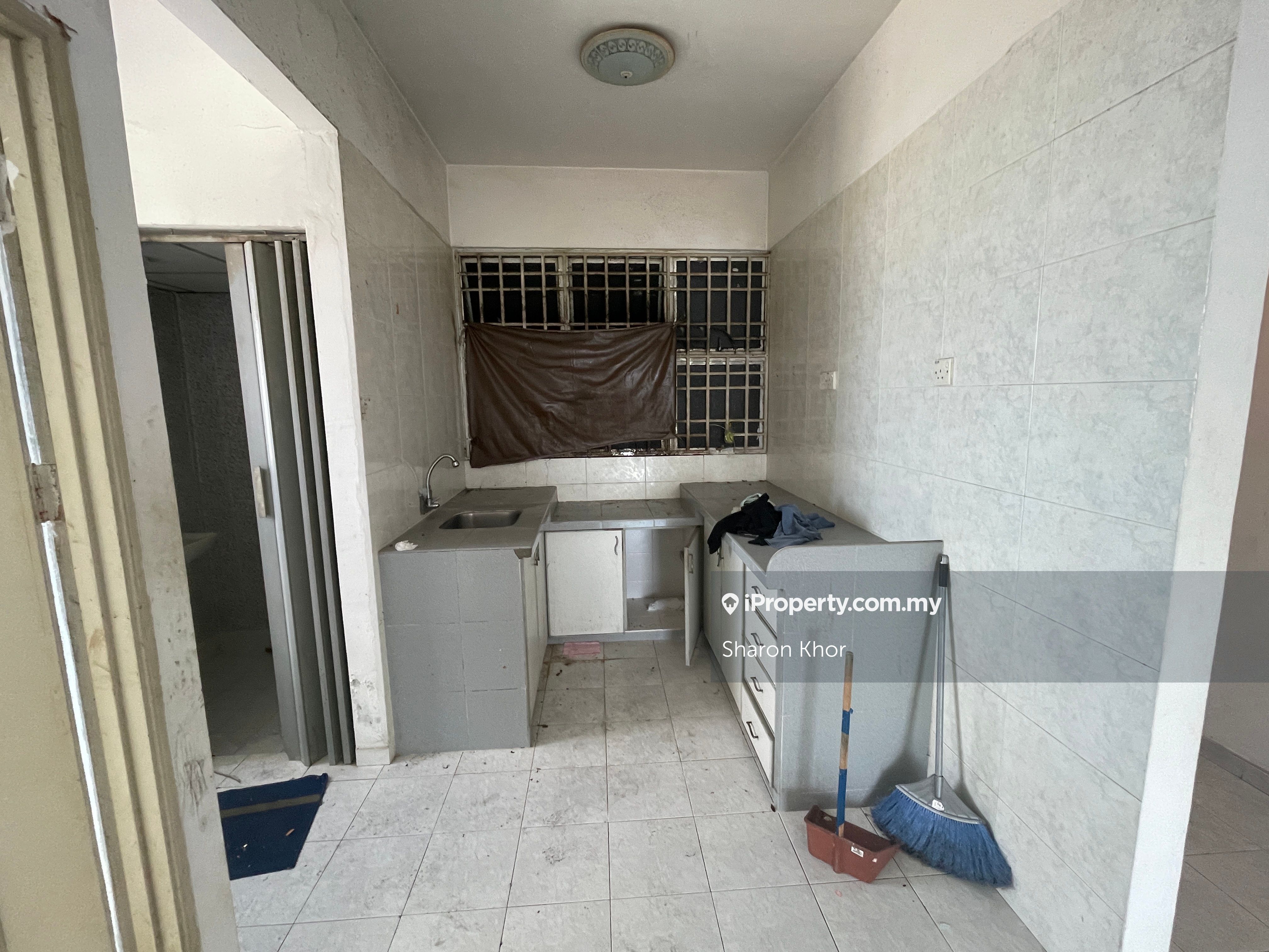 BJ Court Apartment Intermediate Apartment 3 bedrooms for rent in Bukit