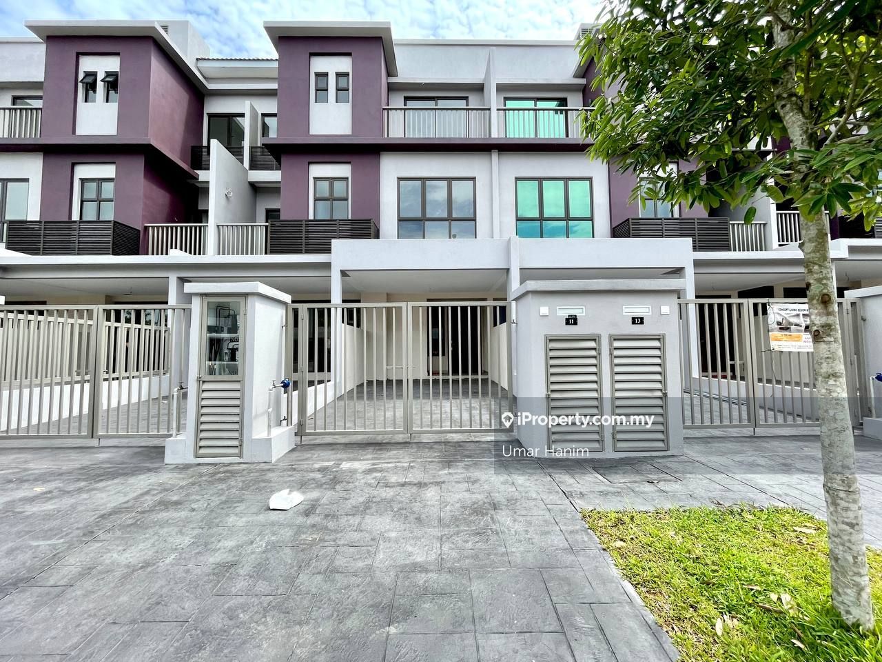 The Strata Townhouse Bandar Puteri Bangi, Bangi Townhouse 3 bedrooms