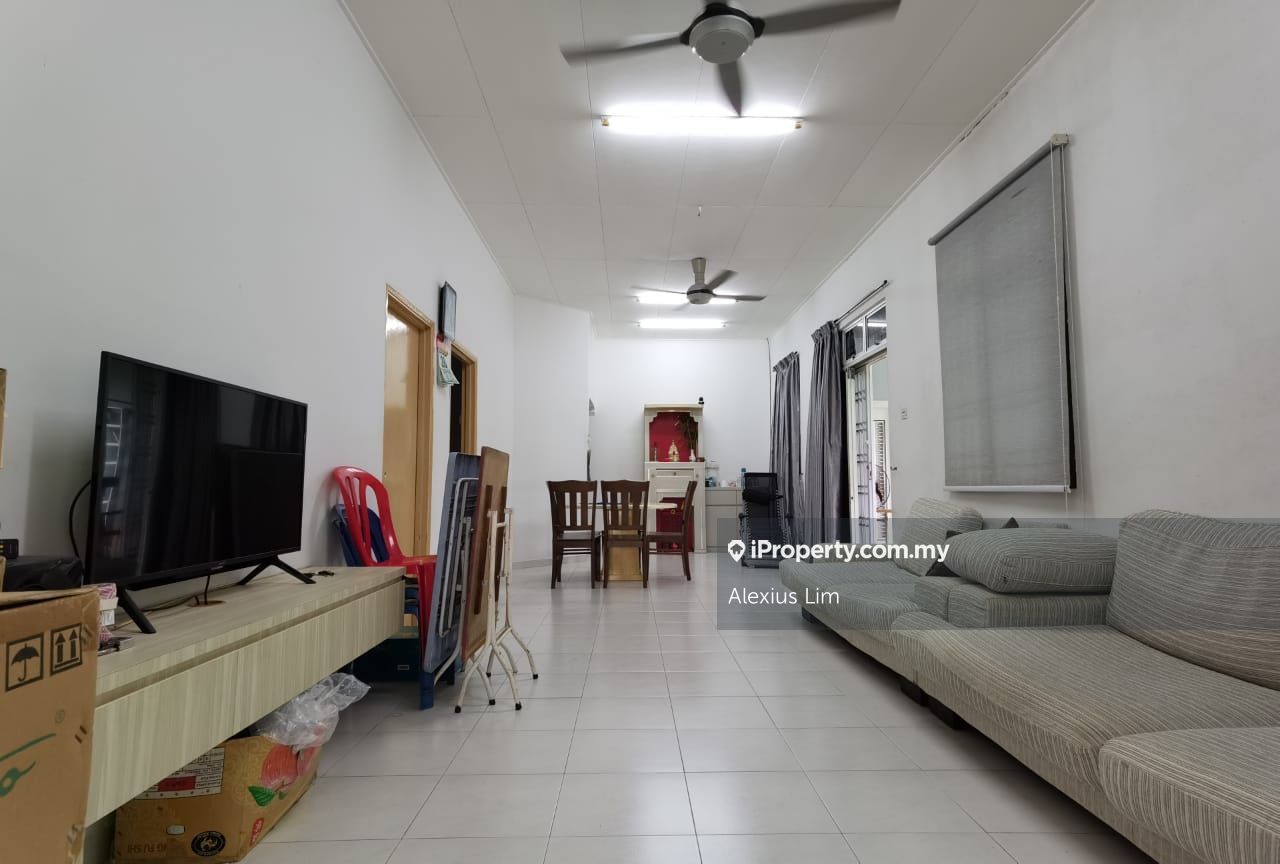 Jp Perdana 1 Storey Terrace House, Johor Bahru Corner lot 1sty