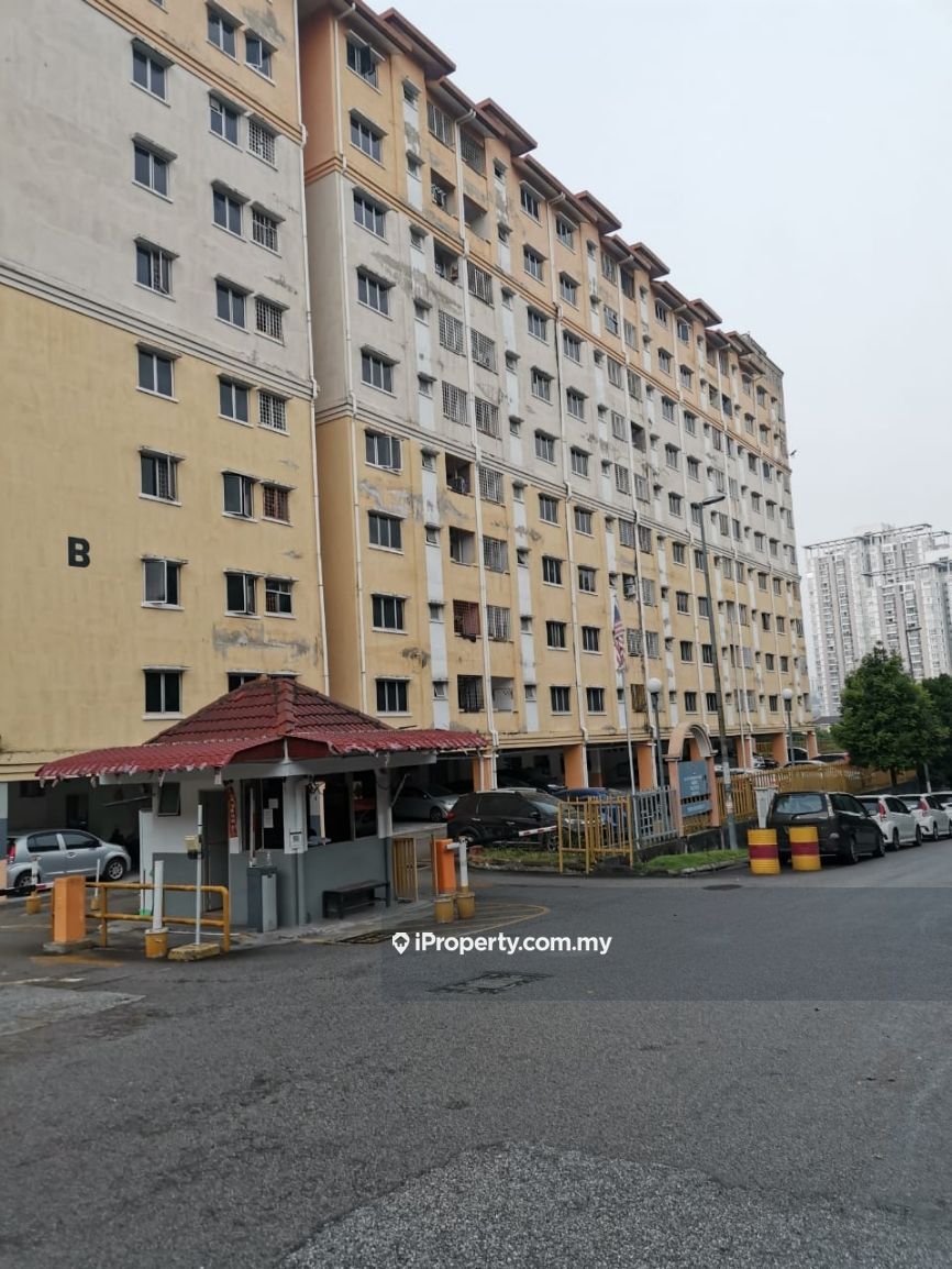 Puncak Baiduri Apartment Intermediate Apartment 3 bedrooms for rent in