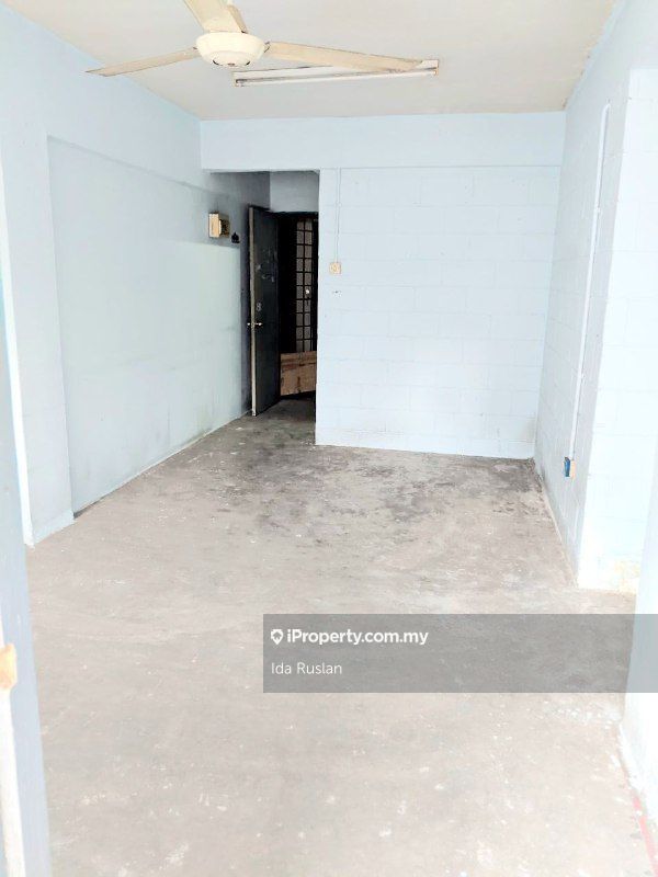 Flat Taman Alam Megah Flat 2 Bedrooms For Sale In Shah Alam Selangor Iproperty Com My